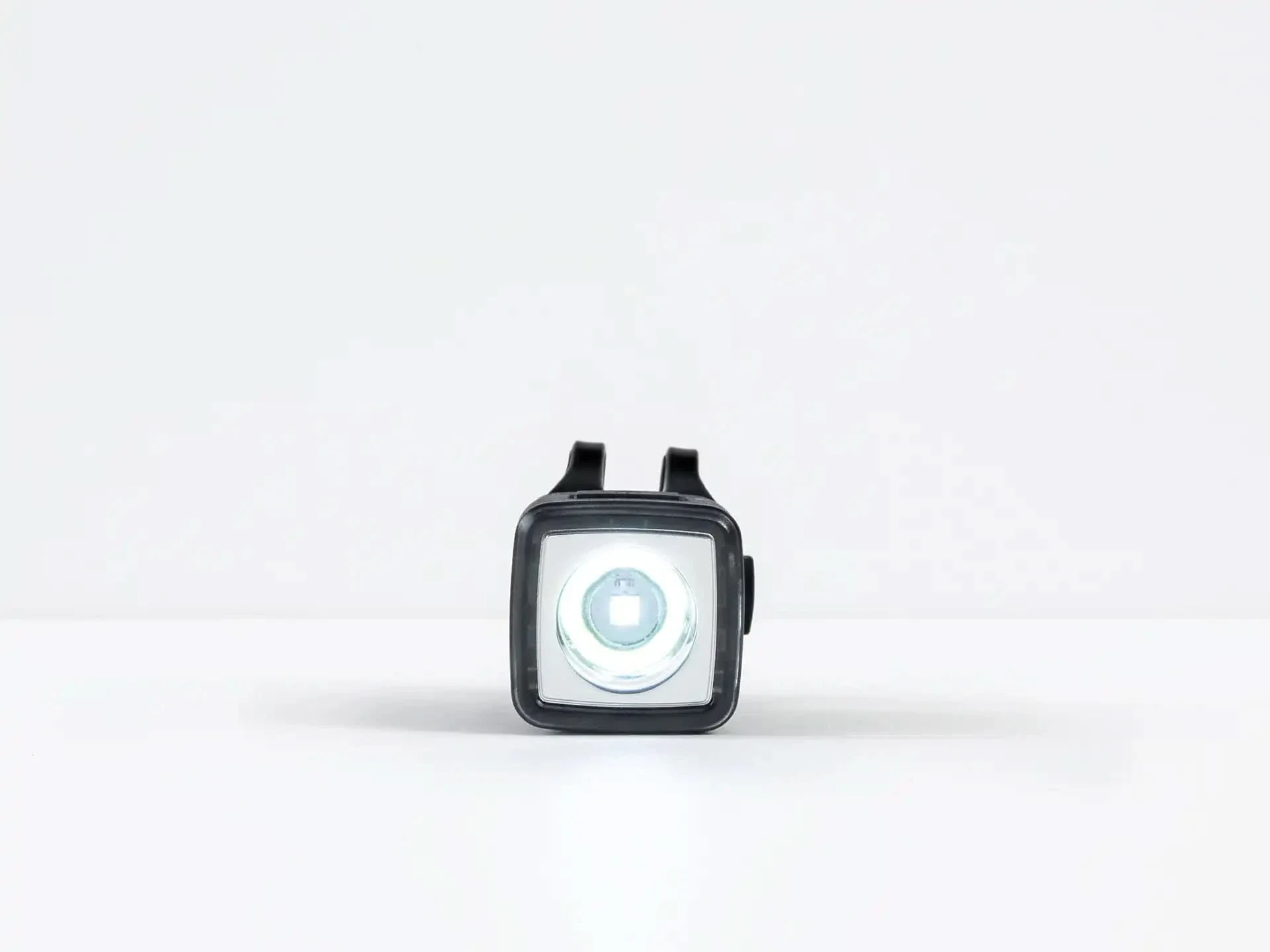 Light Bontrager Ion 100 R Front Headlight - Image 6